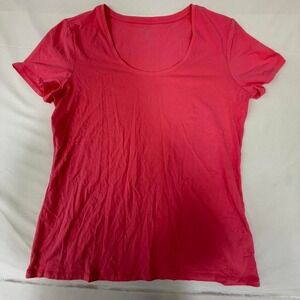 Bright coral pink scoop neck tee by Amazon Essentials
